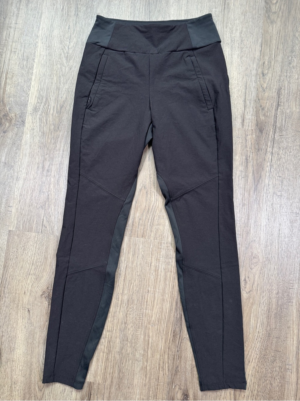 Athleta Headlands Hybrid Trek Tight Black 4
